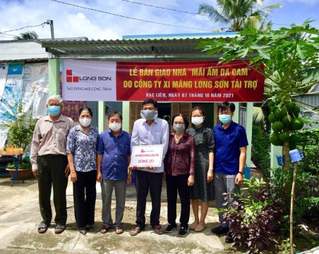 Công ty Xi măng Long Sơn hỗ trợ xây dựng “Mái Ấm Da Cam” tại Tỉnh Bạc Liêu