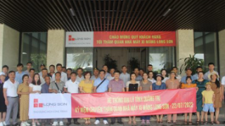 Chào mừng Nhà phân phối Công ty TNHH MTV Phú Hoàng Phương và Quý khách hàng tỉnh Quảng Trị tới thăm quan nhà máy Xi măng Long Sơn