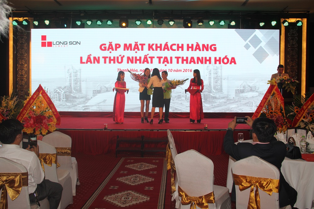 The first Customer Conference in Thanh Hoa