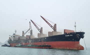 Consecutive shipments of Long Son cement and clinker exported to Korea, Taiwan, and Malaysia markets.
