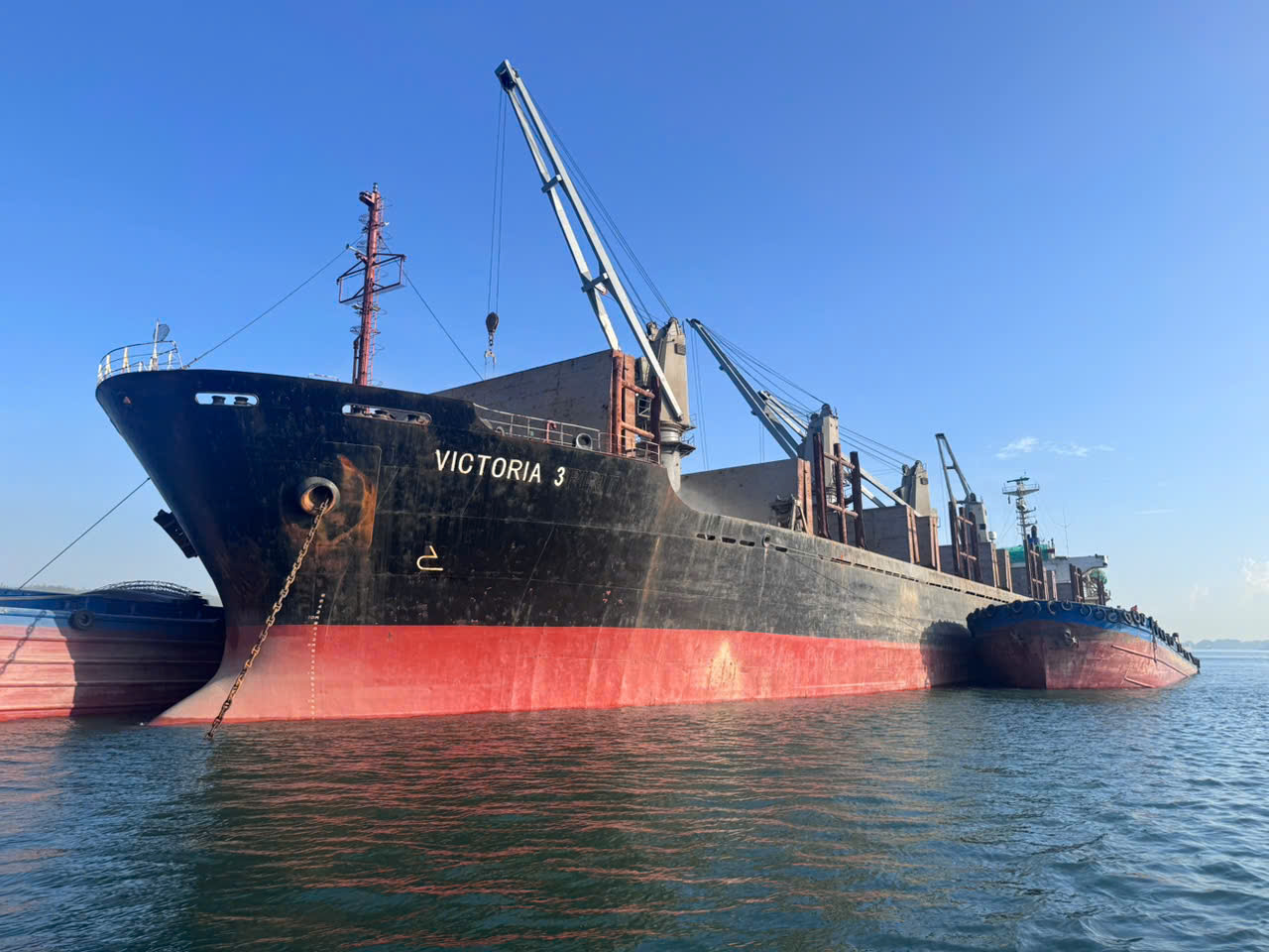 Long Son continues to export clinker and cement to South Korea and Taiwan.