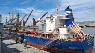 Continue exporting Long Son clinker and cement to the US and Malaysia