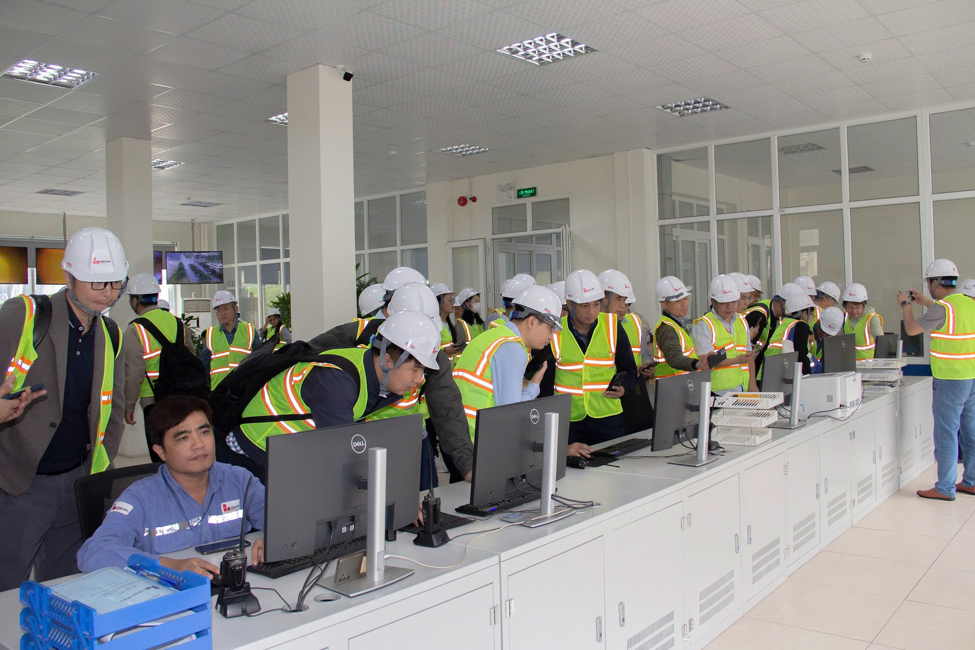 z7147630410709_5daa90d7367baf207085025d4875a065