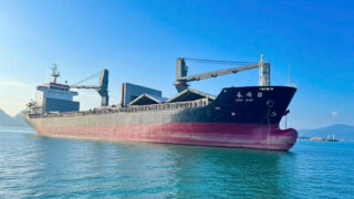 Long Son Cement continues exporting clinker to Malaysia.