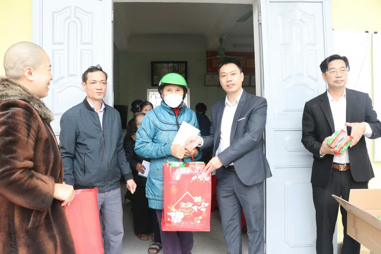 z7515848160292_45a0220fda48b49a2a8378f87b4eb52d