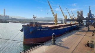 Long Son Cement Company Maintains Export Growth to the US and Malaysia