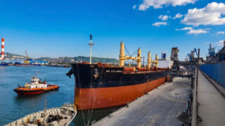 Maintaining the pace of clinker and cement exports from Long Son to the US and Taiwan.