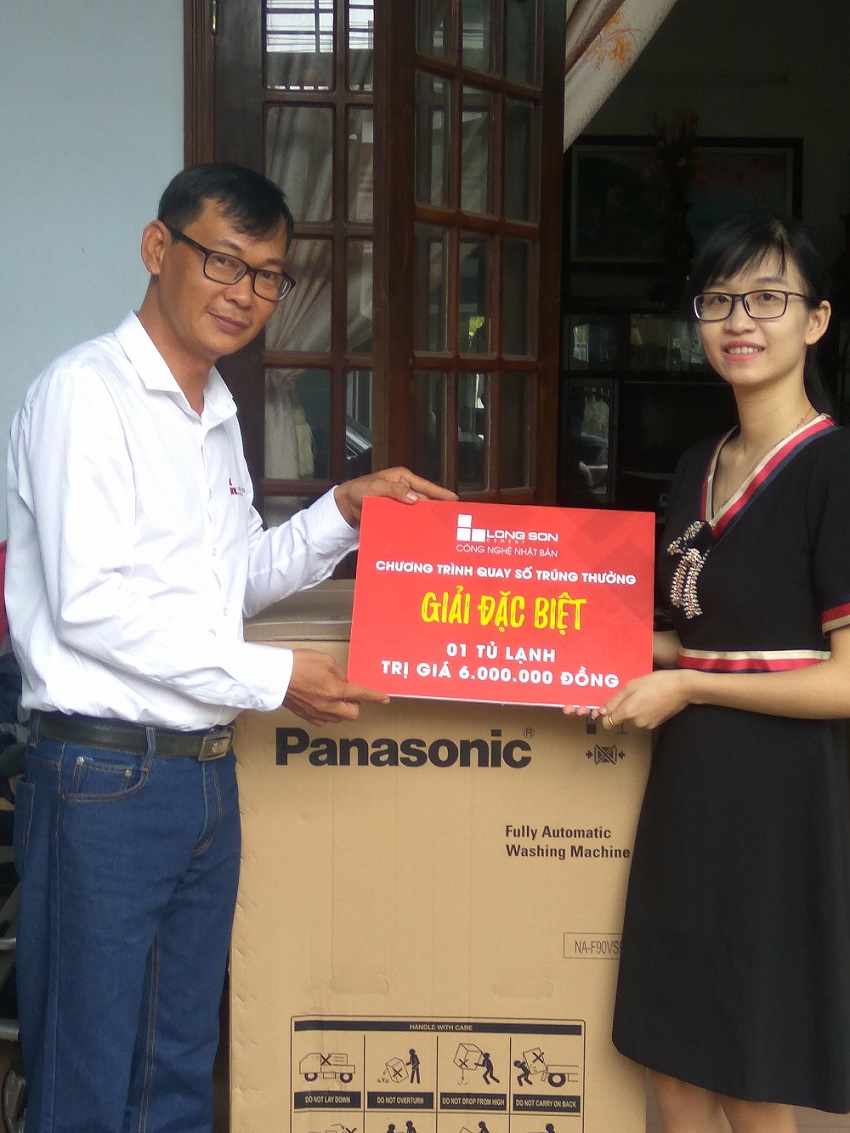 Xi măng Long Sơn – Trao giải đặc biệt Chương trình quay số trúng thưởng – Tri ân Khách hàng.