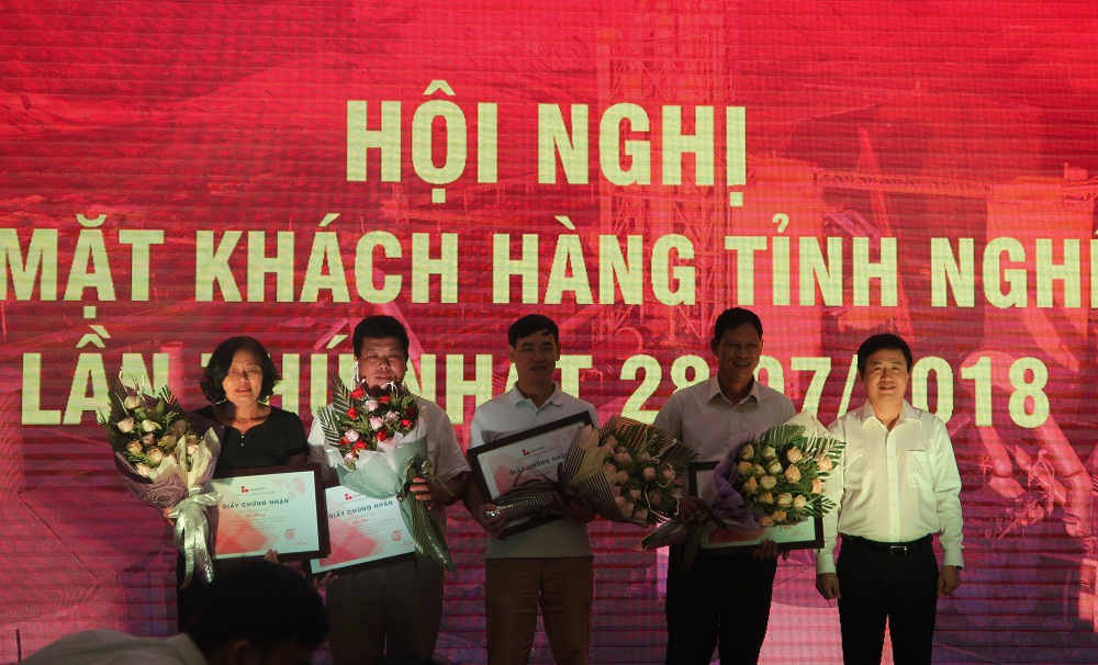 Công ty Xi măng Long Sơn – Tổ chức hội nghị gặp mặt Khách hàng tỉnh Nghệ An lần thứ I.