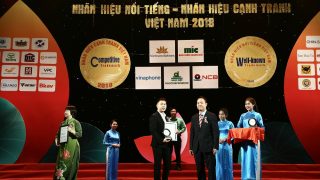 Xi măng Long Sơn nhận giải thưởng “Top 100 Nhãn hiệu nổi tiếng – Nhãn hiệu cạnh tranh 2018”.