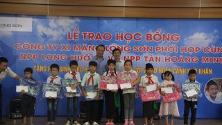 Xi măng Long Sơn – Trao tặng 100 suất học bổng khuyến học năm 2018.