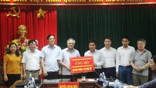 Xi măng Long Sơn – Hỗ trợ thiệt hại mưa lũ địa bàn Quan Hóa – Mường Lát