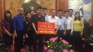 Xi măng Long Sơn – Hỗ trợ khắc phục thiệt hại mưa lũ tại Thanh Hóa.