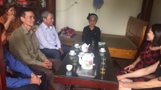 Công ty Xi măng Long Sơn nhận phụng dưỡng Bà mẹ Việt Nam Anh Hùng.