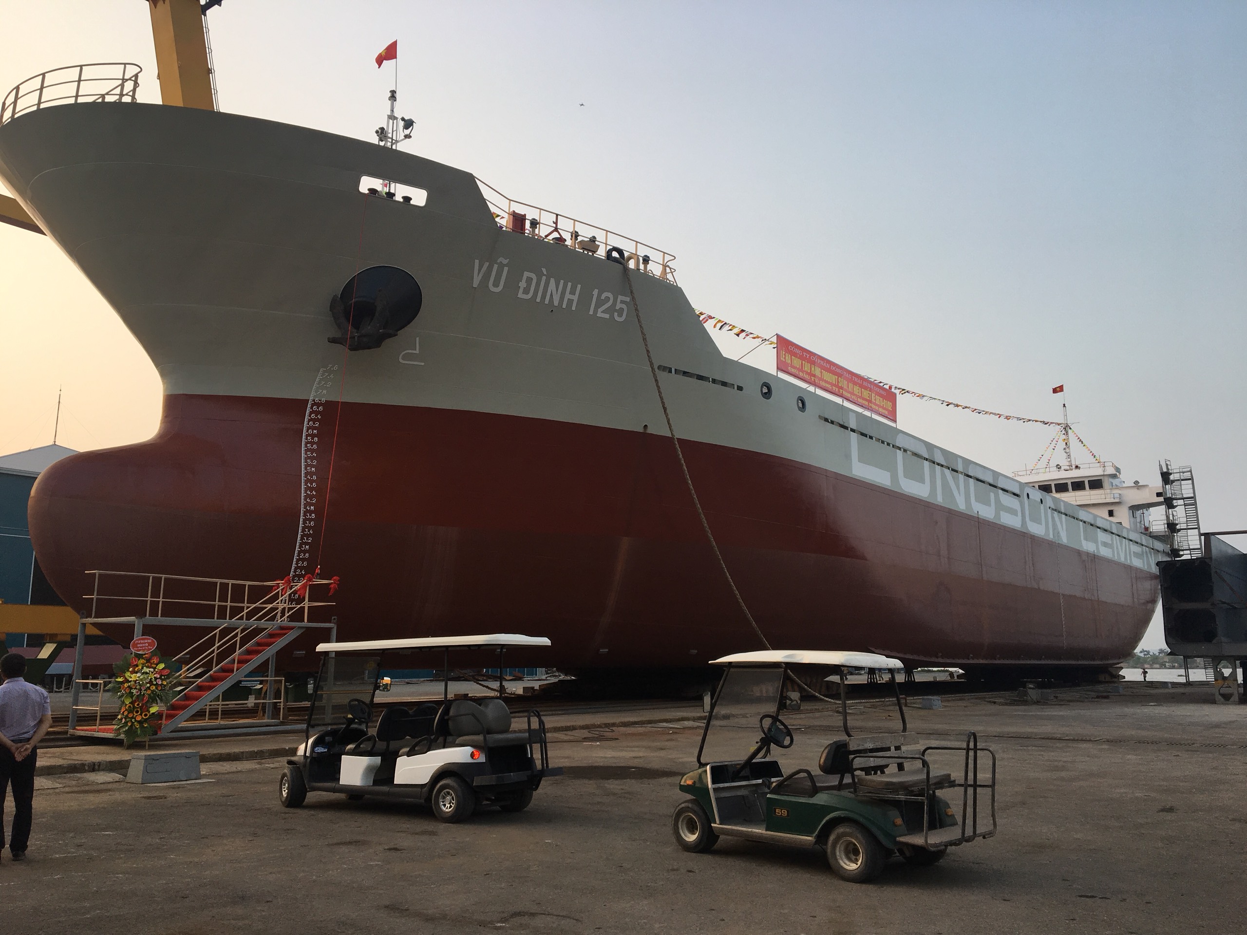 Hạ thủy thành công tàu chở xi măng trọng tải 7.000 tấn tại Nhà máy đóng tàu Thái Bình Dương – Hải Phòng