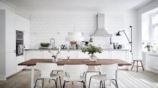 Bỏ túi 3 nguyên tắc vàng để có bộ bàn ăn hoàn hảo cho không gian bếp nhà bạn.