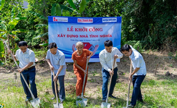 Công ty Xi măng Long Sơn khởi công xây dựng 2 nhà tình nghĩa tại Thiệu Hóa