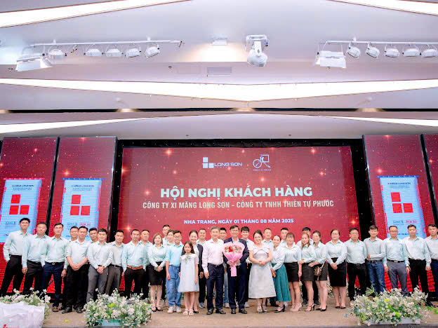 z6870739876082_bd92c3882781baf5f617a9f90f793718