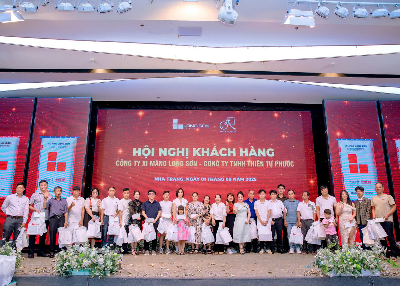 z6870740306355_3c15be0e7a25f4ee2e83453848eef35b