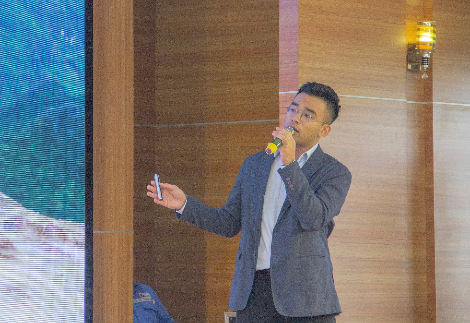 z7147630444575_8f8beb262a08a4b499650149a6140b41