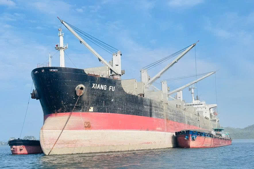 Xuất khẩu clinker và xi măng Long Sơn đi Mỹ, Đài Loan và Malaysia.