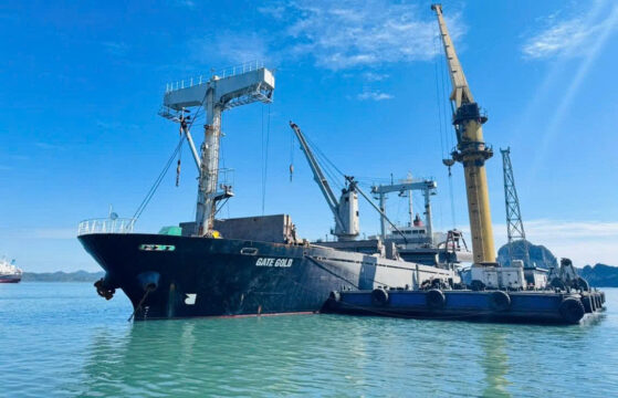 Tiếp tục xuất khẩu clinker và xi măng Long Sơn đi Malaysia và Đài Loan.