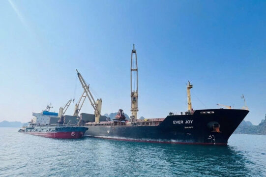 Xi măng và clinker Long Sơn tiếp tục ra thị trường Mỹ, Đài Loan.