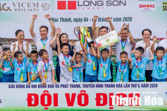 Xi măng Long Sơn tiếp tục đồng hành cùng Giải Bóng đá Nhi đồng Báo và Phát thanh, truyền hình Thanh Hóa lần thứ V