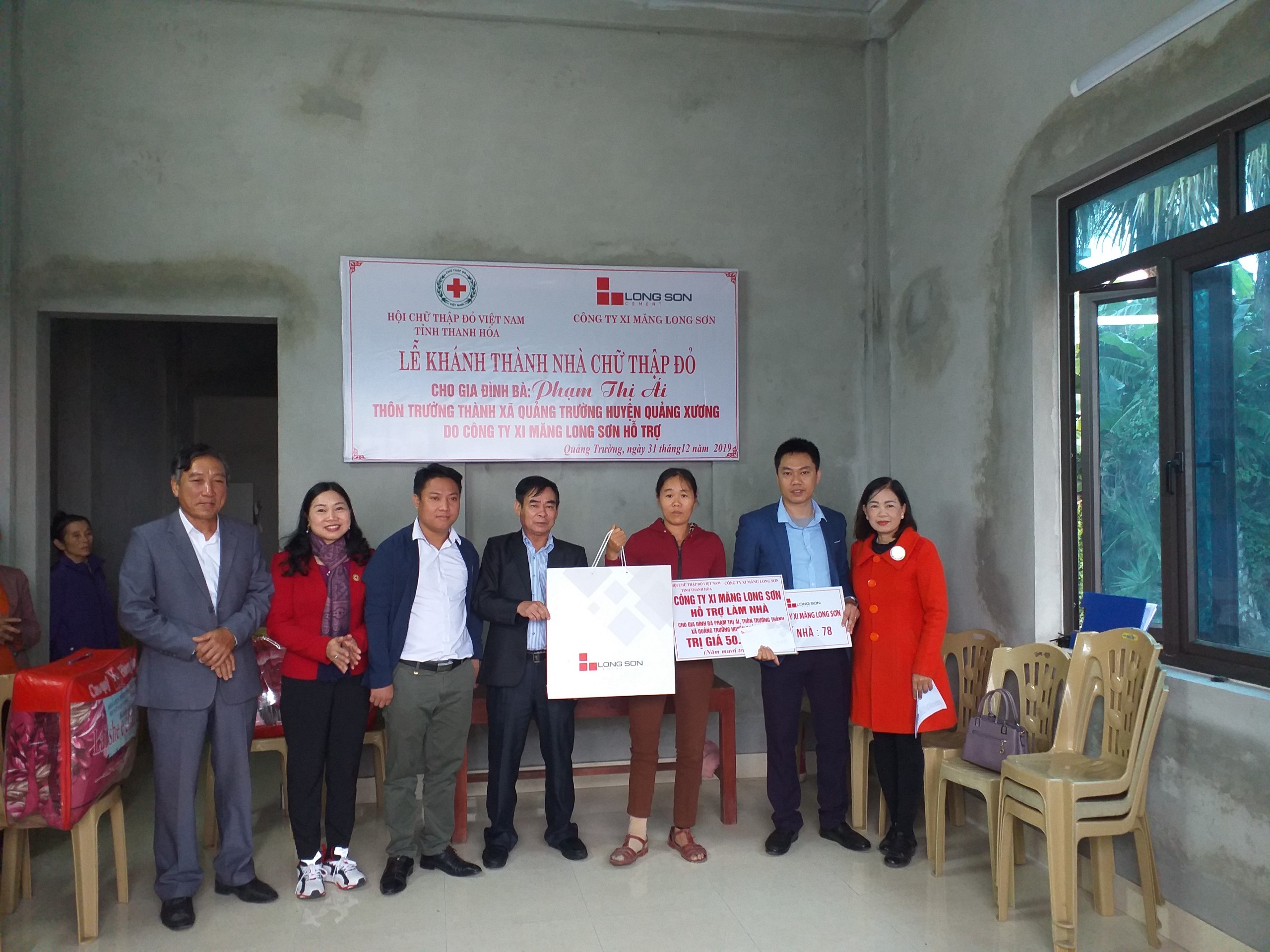 9-che1bb8b-c3a1i-que1baa3ng-xc6b0c6a1ng 9 chị ái quảng xương