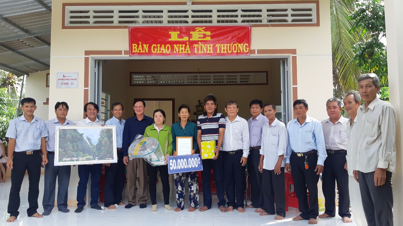 bà hồng